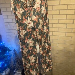 Angie Floral pants in Green and Pink